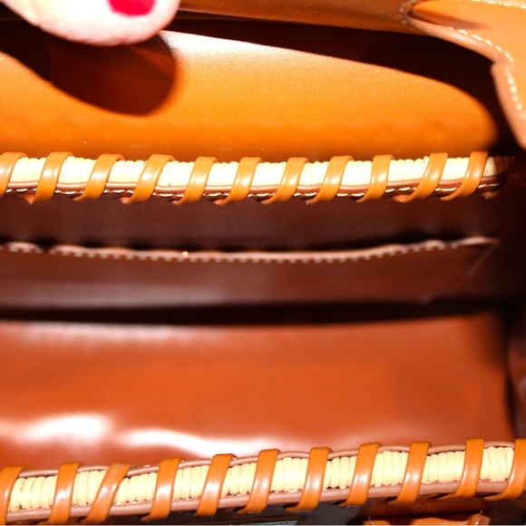 Wicker and Vegan Leather Picnic-Style Handbag - NWOT - Picture 7 of 8